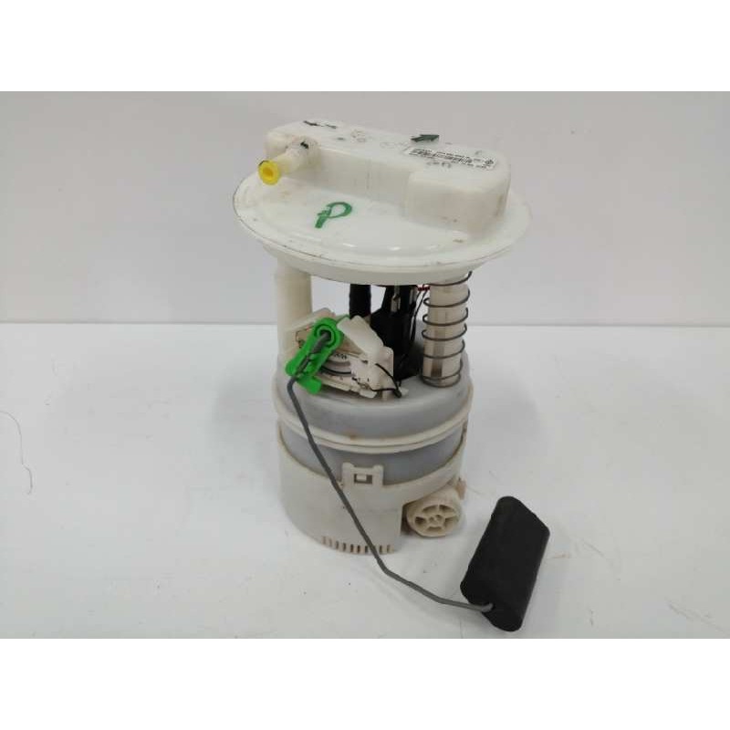 Recambio de aforador para dacia duster laureate 4x2 referencia OEM IAM 8200903683  