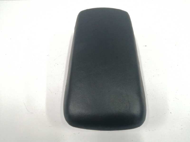 Recambio de apoyabrazos central para kia cee´d 1.6 crdi cat referencia OEM IAM 846601H1000Z SOLO LA TAPA Recambio de apoyabrazos central para kia cee´d 1.6 crdi cat referencia OEM IAM 846601H1000Z SOLO LA TAPA