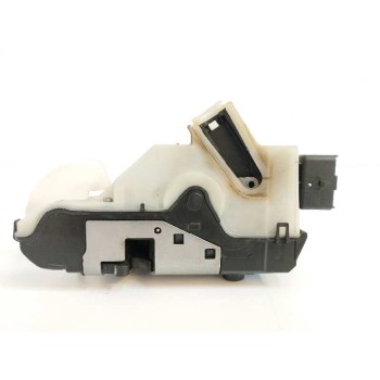 Recambio de cerradura puerta delantera izquierda para peugeot 208 1.2 12v e-thp referencia OEM IAM 9812500880  