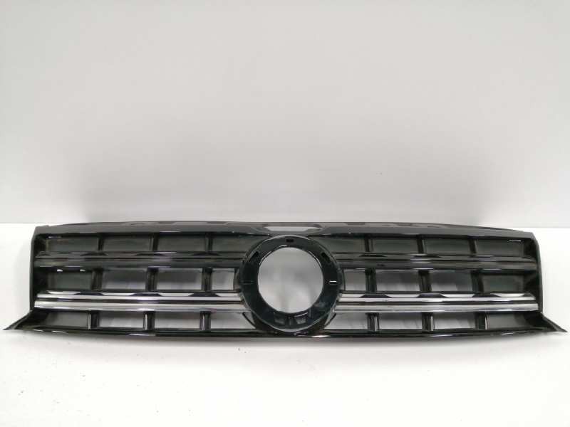 Recambio de rejilla delantera para volkswagen amarok comfortline doublecab 4motion referencia OEM IAM 2H6853651B  