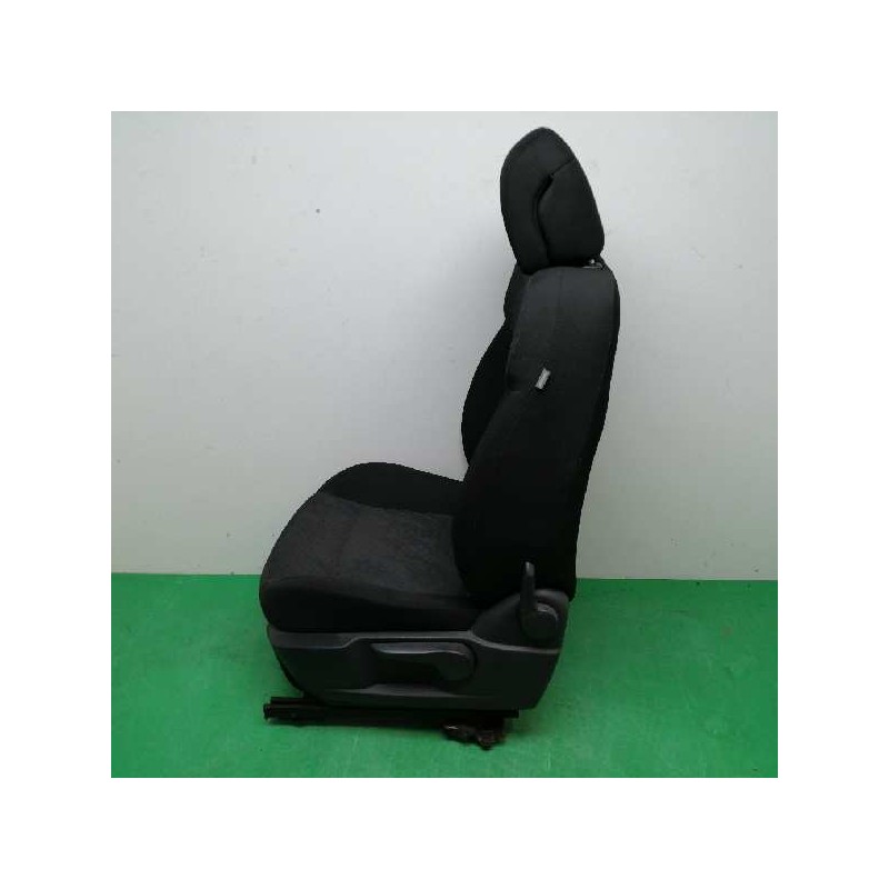 ASIENTO DELANTERO IZQUIERDO