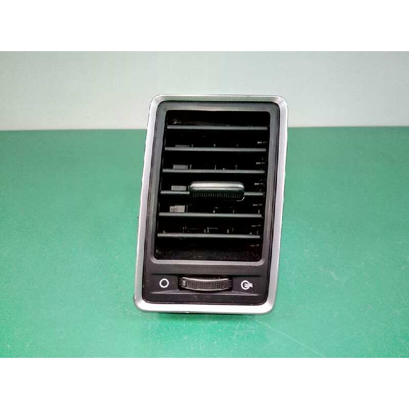 Recambio de rejilla aireadora para hyundai h350 kasten 2.5 crdi cat referencia OEM IAM 9762059000 LADO DERECHO 