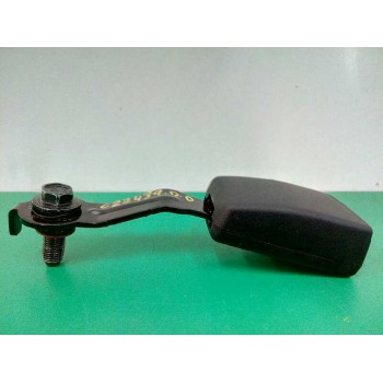 Recambio de enganche cinturon derecho para hyundai h350 kasten 2.5 crdi cat referencia OEM IAM 8988959600TRY  