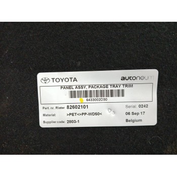 Recambio de bandeja trasera para toyota auris (_e18_) 1.2 (nre185_) referencia OEM IAM 6433002D30  82602101