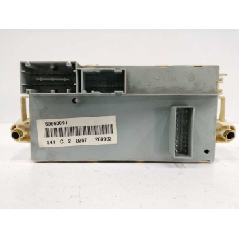 Recambio de caja reles / fusibles para lancia thesis (115) 3.0 v6 24v cae executive referencia OEM IAM 60679654  