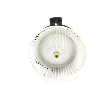 Recambio de motor calefaccion para mazda 2 berlina (dy) 1.4 diesel cat referencia OEM IAM 8940000  