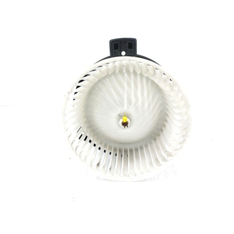 Recambio de motor calefaccion para mazda 2 berlina (dy) 1.4 diesel cat referencia OEM IAM 8940000  