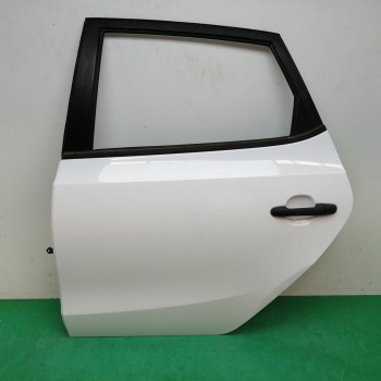 Recambio de puerta trasera izquierda para hyundai i30 1.4 cat referencia OEM IAM  OBSERVAR FOTOS 
