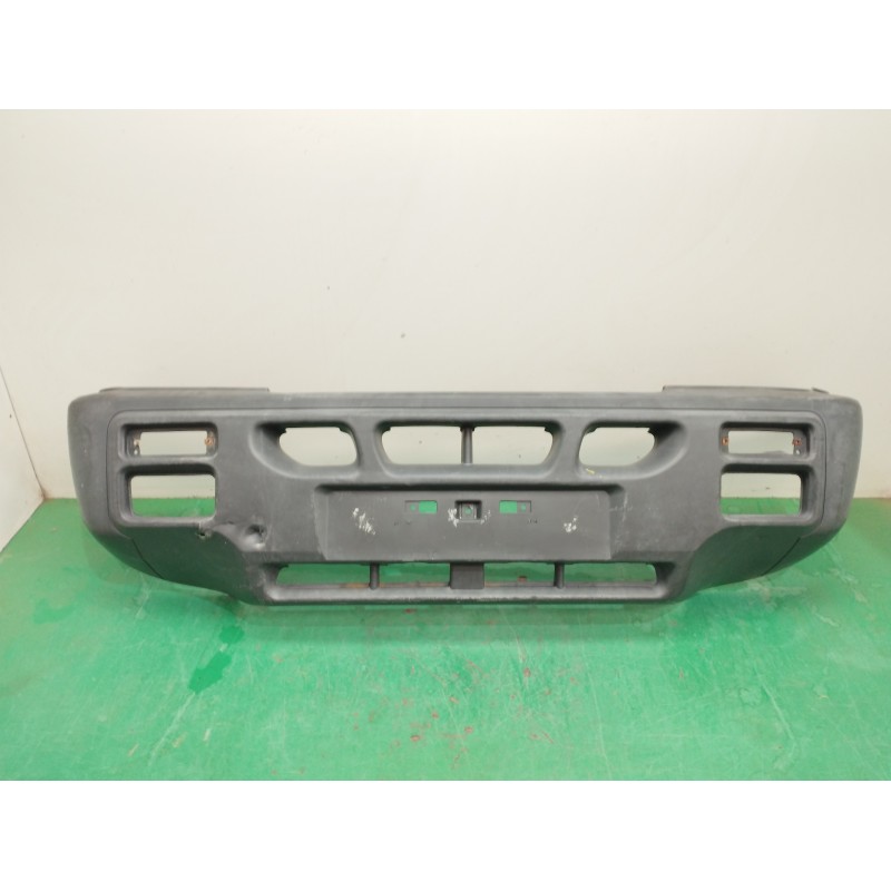 Recambio de paragolpes delantero para ford maverick (ml) gl referencia OEM IAM 620220F010 OBSERVAR FOTOS 