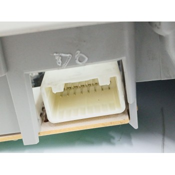 Recambio de luz interior para toyota auris (_e18_) 1.2 (nre185_) referencia OEM IAM 8126002480AD  2JM01103301