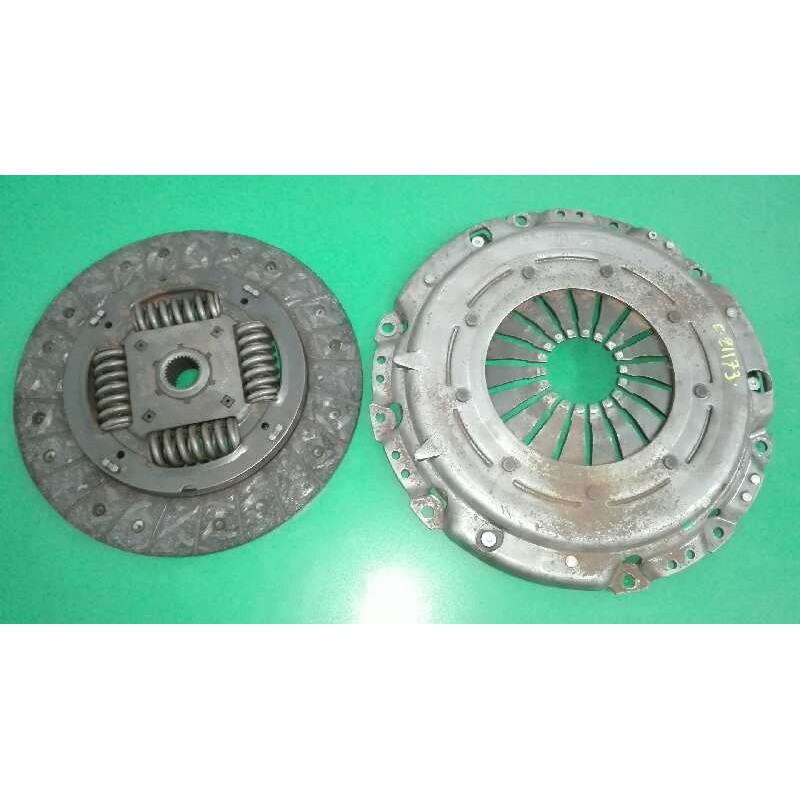 Recambio de kit embrague para volkswagen jetta (1k2) trendline referencia OEM IAM DP99048B CA77248B 