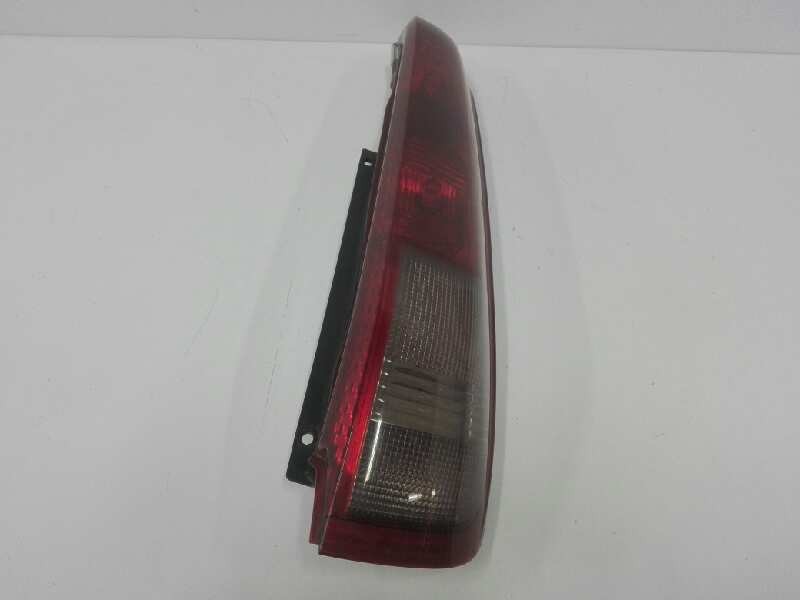 Recambio de piloto trasero derecho para nissan x-trail (t30) comfort referencia OEM IAM 26550EQ00A Recambio de piloto trasero derecho para nissan x-trail (t30) comfort referencia OEM IAM 26550EQ00A