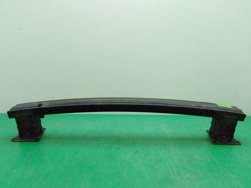 Recambio de refuerzo paragolpes delantero para peugeot 207 1.6 16v hdi referencia OEM IAM   