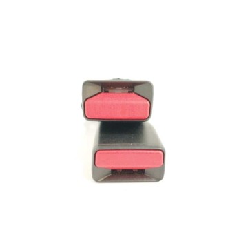 Recambio de enganche cinturon derecho para peugeot 208 1.2 12v e-thp referencia OEM IAM 6188682 TRASERO 