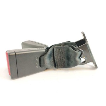 Recambio de enganche cinturon derecho para peugeot 208 1.2 12v e-thp referencia OEM IAM 6188682 TRASERO 