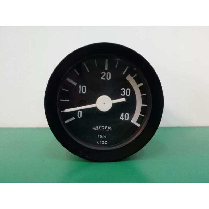 Recambio de cuadro instrumentos para nissan l - 35.09 referencia OEM IAM  INDICADOR DE REVLUCIONES 