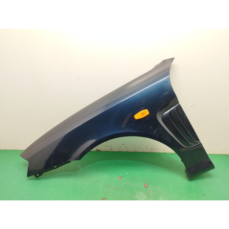 Recambio de aleta delantera izquierda para hyundai coupe ii (gk) 1.6 16v referencia OEM IAM 663112C030  