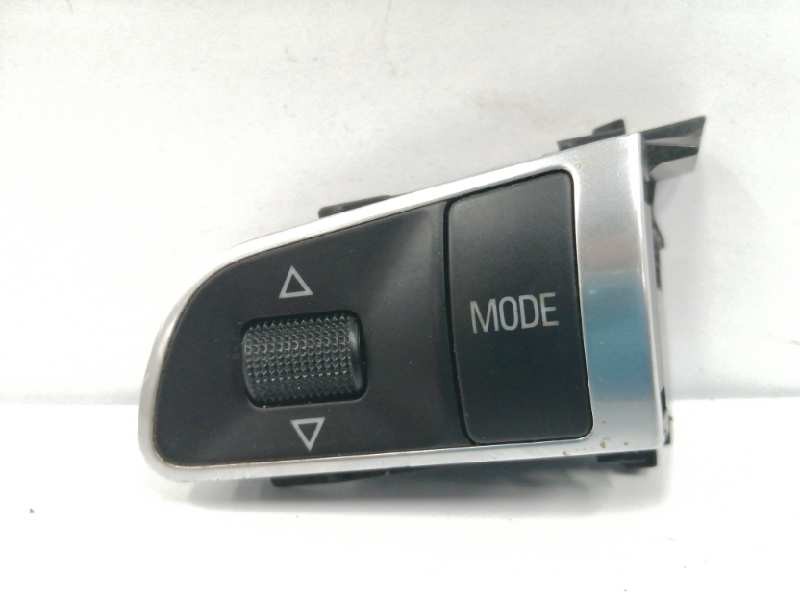 Recambio de mando volante para audi q5 (8r) 2.0 16v tdi referencia OEM IAM 4E0951527AD LADO IZQUIERDO 