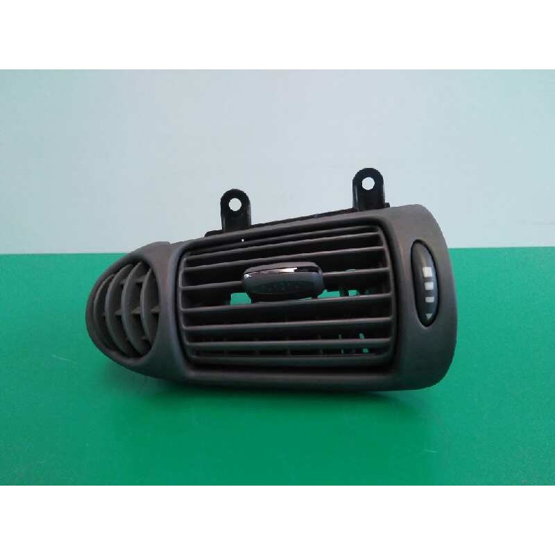 Recambio de rejilla aireadora para mercedes-benz clase c (w203) c 220 cdi (203.006) referencia OEM IAM A2038300254 LADO DERECHO 