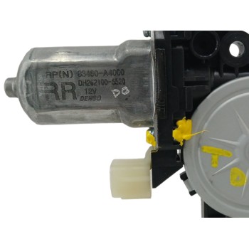 Recambio de motor elevalunas trasero derecho para kia carens iv 1.7 crdi referencia OEM IAM 83460A4000  