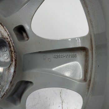 Recambio de llanta para toyota corolla (e12) 1.4 turbodiesel cat referencia OEM IAM 42611YY100 6JJX15CH ET45 4H 4X100