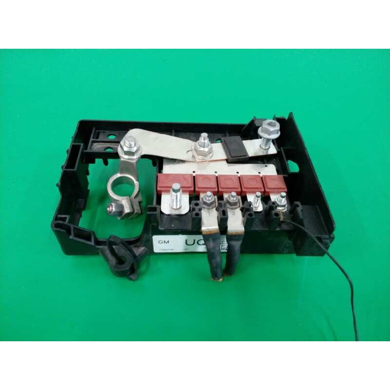 Recambio de caja reles / fusibles para opel astra j lim. 4türig business referencia OEM IAM 365927271 1110404AA 