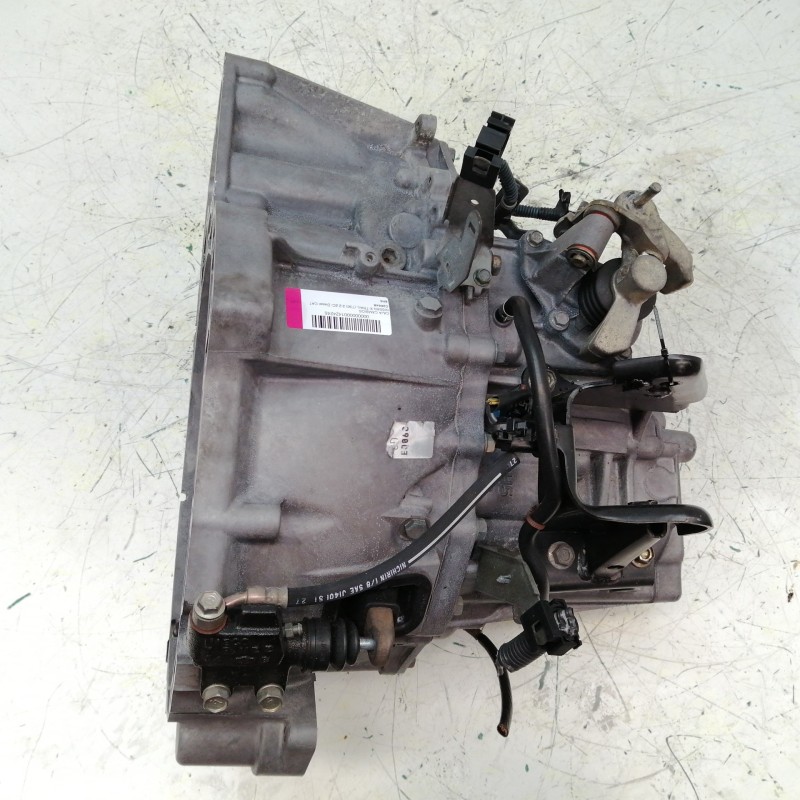 CAJA CAMBIOS EQ060