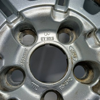 Recambio de llanta para ford focus c-max (cap) 2.0 tdci cat referencia OEM IAM 3M51GB 6,50JX16H2 ET52,5 5H 5X108