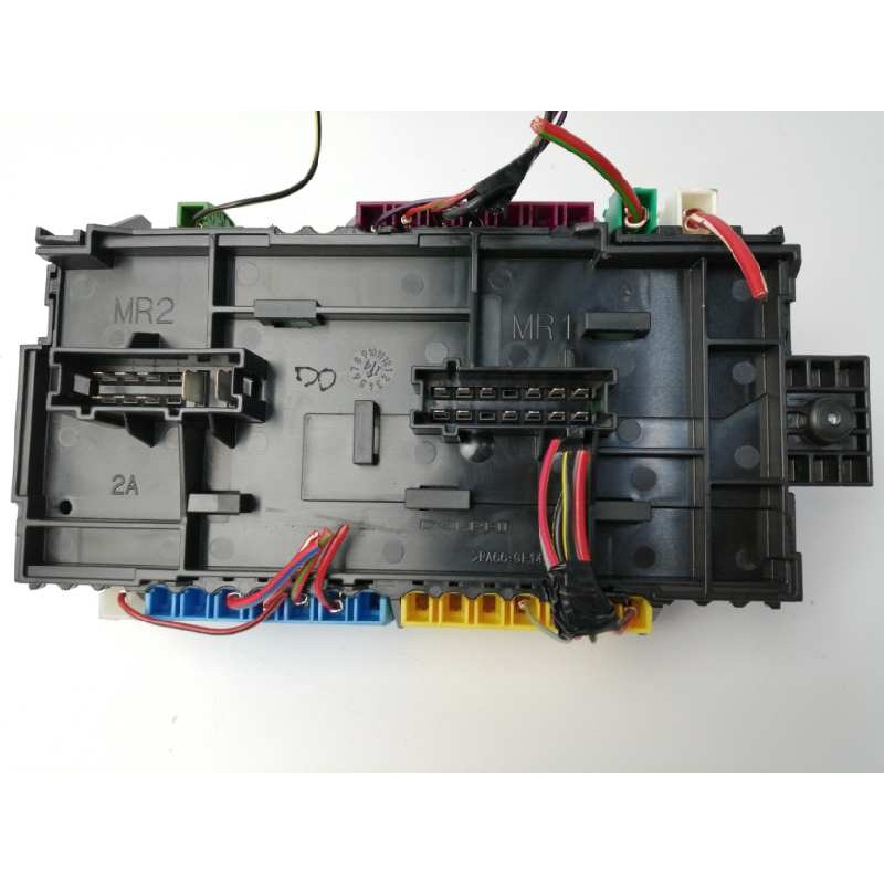 CAJA RELES / FUSIBLES