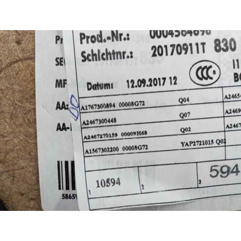 GUARNECIDO PUERTA TRASERA DERECHA OBSERVAR FOTO