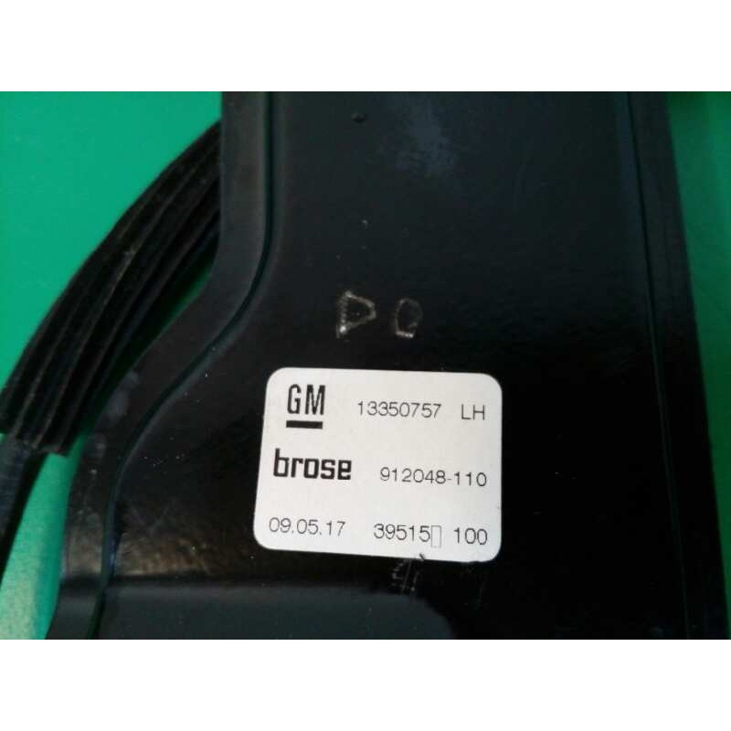 ELEVALUNAS DELANTERO IZQUIERDO