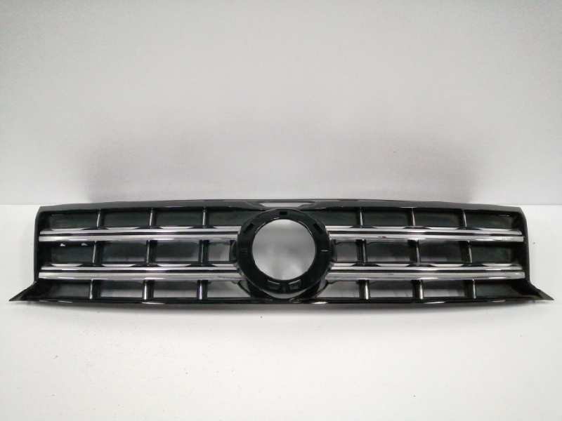 Recambio de rejilla delantera para volkswagen amarok comfortline doublecab 4motion referencia OEM IAM 2H6853651B  