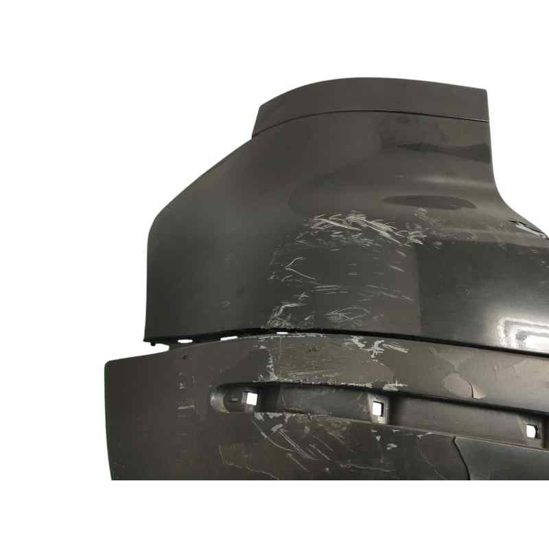 PARAGOLPES TRASERO NECESITA REPARACION