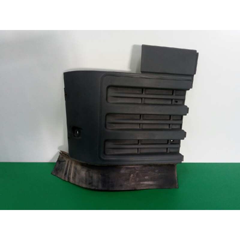 Recambio de rejilla paragolpes derecha para nissan l - 35.09 referencia OEM IAM   