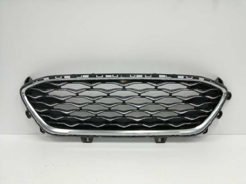 Recambio de rejilla delantera para ford kuga (cbs) referencia OEM IAM LV4B8150U CROMADO 