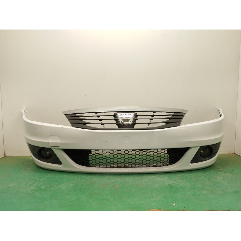 Recambio de paragolpes delantero para dacia logan 1.5 dci diesel cat referencia OEM IAM 8200748275 OBSERVAR FOTOS 