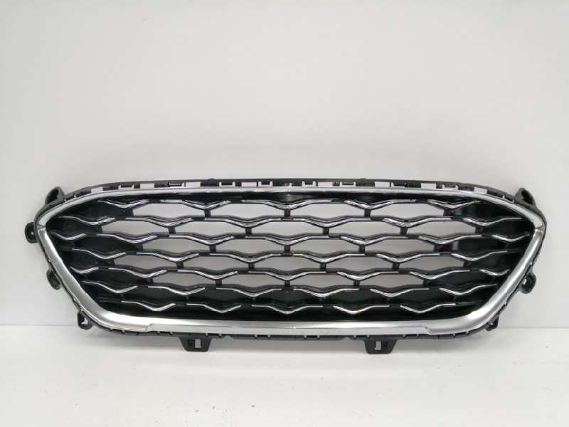 Recambio de rejilla delantera para ford kuga (cbs) referencia OEM IAM LV4B8150D CROMADO 