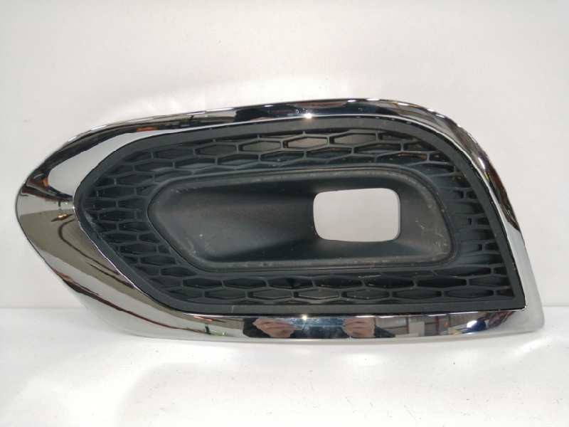 Recambio de rejilla paragolpes izquierda para renault kadjar referencia OEM IAM 261A30096R  