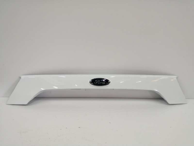Recambio de moldura para ford kuga (cbs) referencia OEM IAM GJ54S43404A TRASERA PORTON BLANCO
