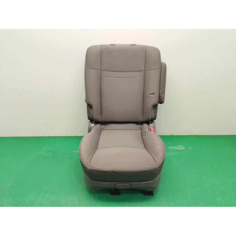 Recambio de asientos trasero derecho para ssangyong rodius ii 2.2 xdi referencia OEM IAM  SIN CABEZAL OBSERVAR FOTOS