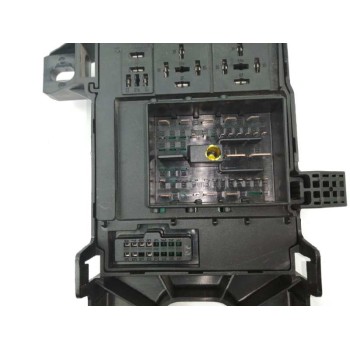 Recambio de caja reles / fusibles para opel vectra c berlina 1.9 cdti referencia OEM IAM 13223679 13193588 