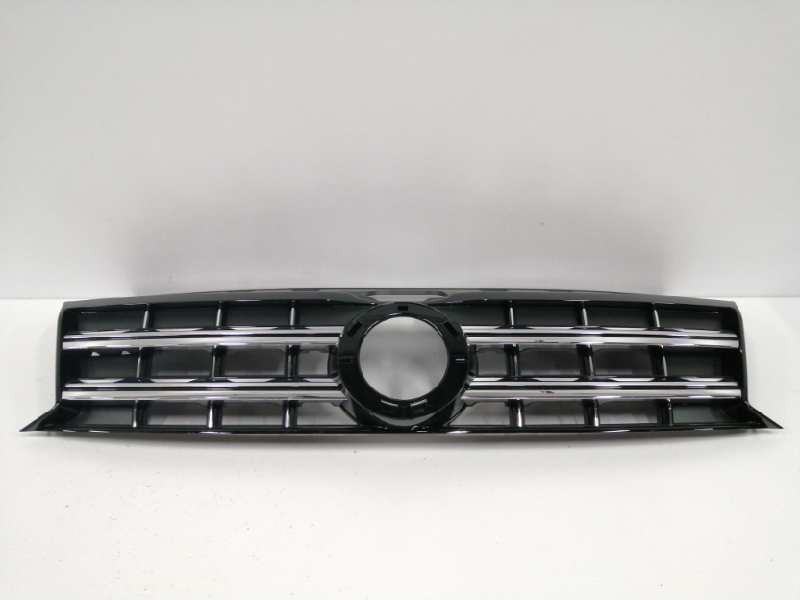 Recambio de rejilla delantera para volkswagen amarok comfortline doublecab 4motion referencia OEM IAM 2H6853651B  
