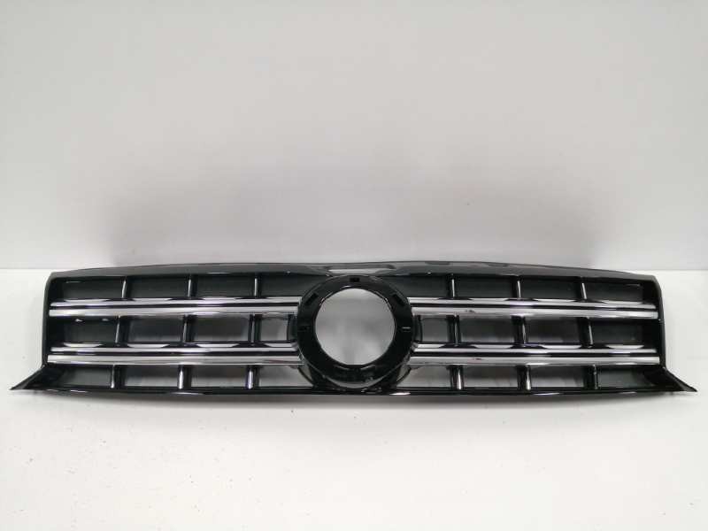 Recambio de rejilla delantera para volkswagen amarok comfortline doublecab 4motion referencia OEM IAM 2H6853651B  