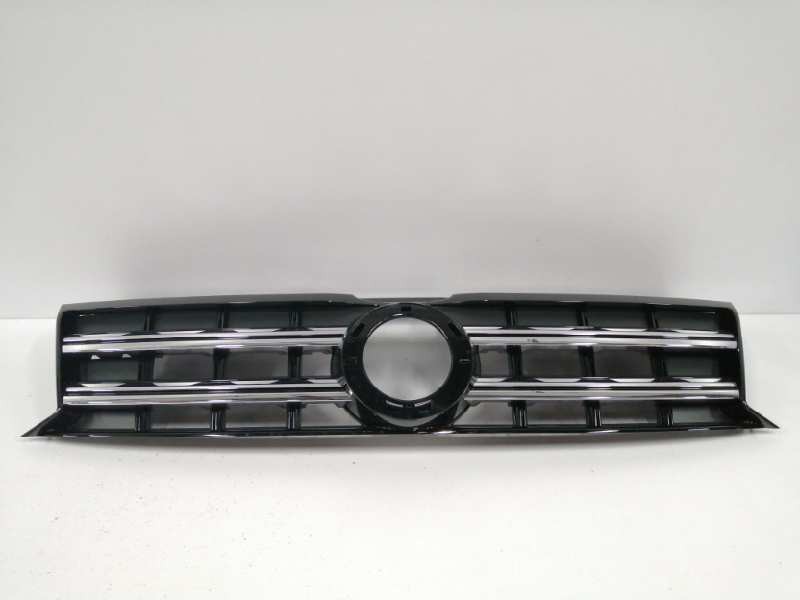 Recambio de rejilla delantera para volkswagen amarok comfortline doublecab 4motion referencia OEM IAM 2H6853651B  