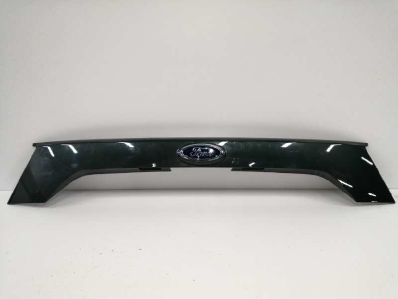 Recambio de moldura para ford kuga (cbs) referencia OEM IAM GJ54S43404A TRASERA PORTON VERDE OSCURO