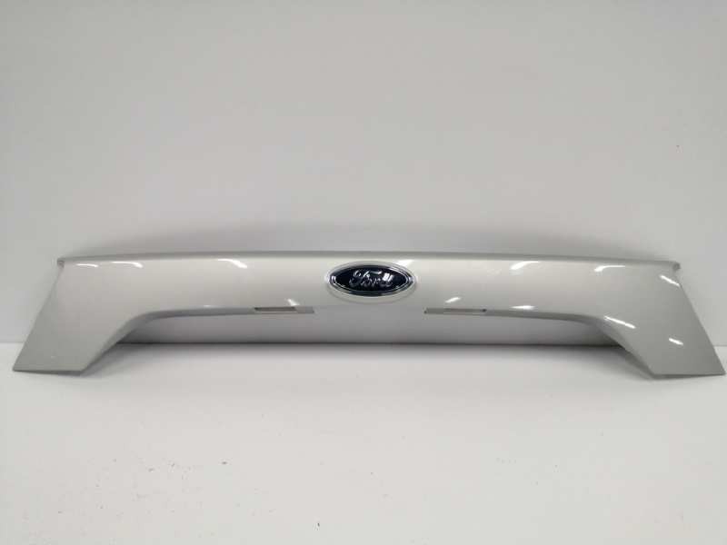 Recambio de moldura para ford kuga (cbs) referencia OEM IAM GJ54S43404A TRASERA PORTON PLATA