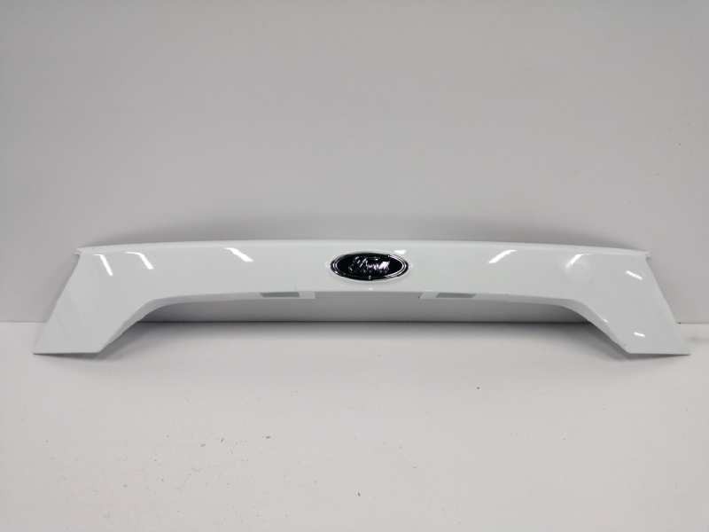 Recambio de moldura para ford kuga (cbs) referencia OEM IAM GJ54S43404A TRASERA PORTON BLANCO