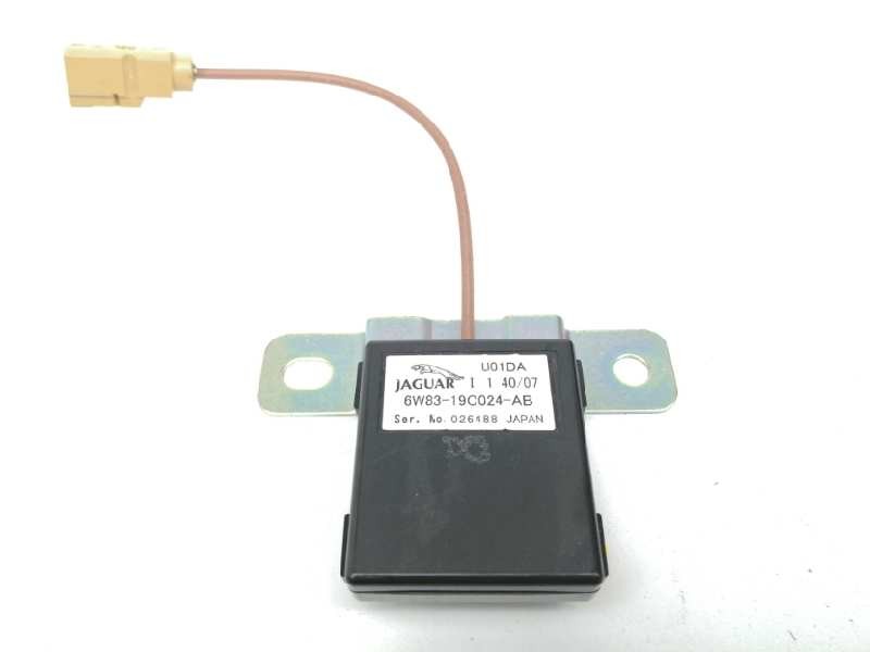 Recambio de modulo electronico para jaguar xk8/xkr coupe xkr final edition referencia OEM IAM 6W8319C024AB Recambio de modulo electronico para jaguar xk8/xkr coupe xkr final edition referencia OEM IAM 6W8319C024AB