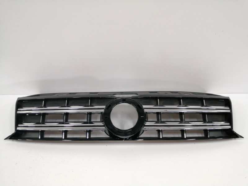 Recambio de rejilla delantera para volkswagen amarok comfortline doublecab 4motion referencia OEM IAM 2H6853651B  