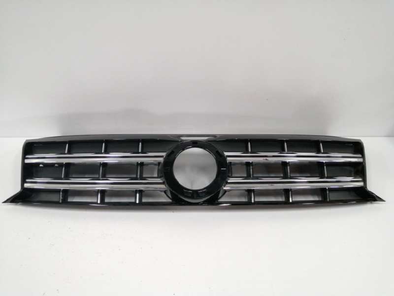 Recambio de rejilla delantera para volkswagen amarok comfortline doublecab 4motion referencia OEM IAM 2H6853651B  